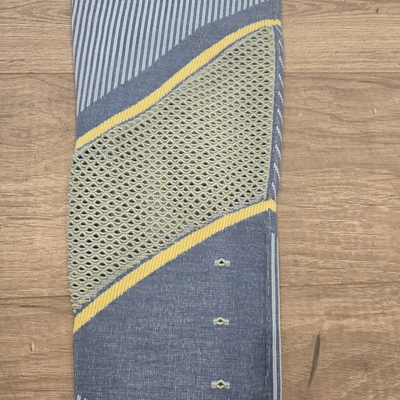 NWOT Fabletics Madeline Petsch Collection High Waisted Mesh Knees Size XS - Picture 12 of 16